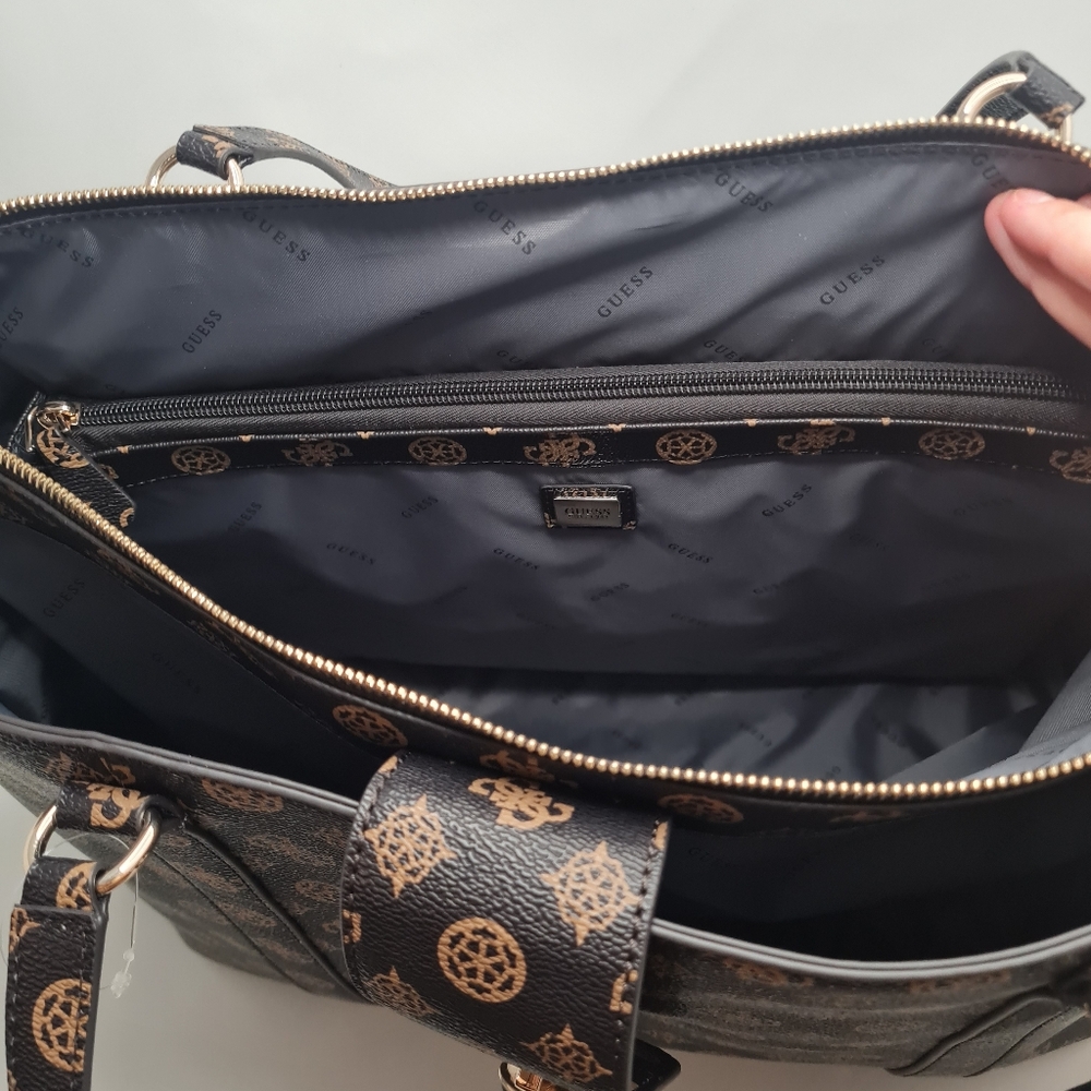 Guess Travel Tote Bag - Picture 7 of 10